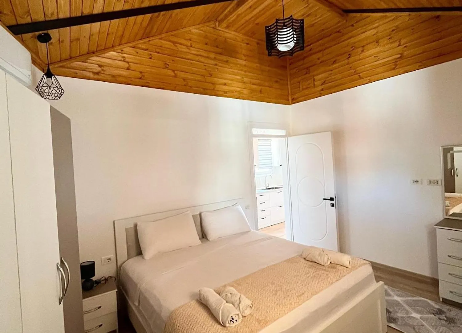 The Parkside Villa Apartment II Berat Arnavutluk