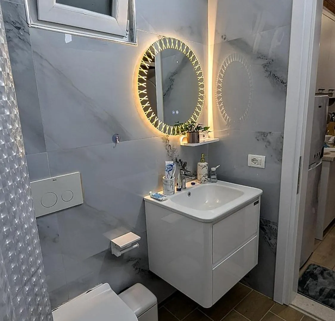 The Parkside Villa Apartment II Berat